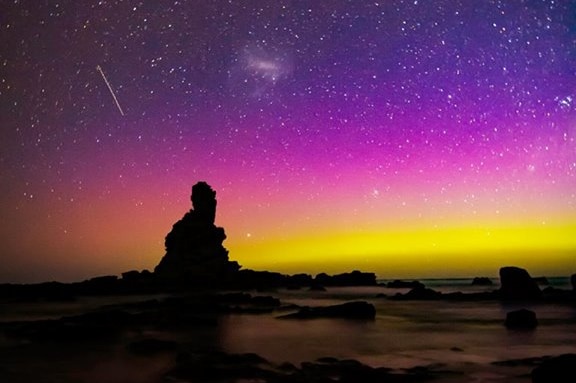 The aurora at the Eagles Nest, near Cape Paterson, Victoria