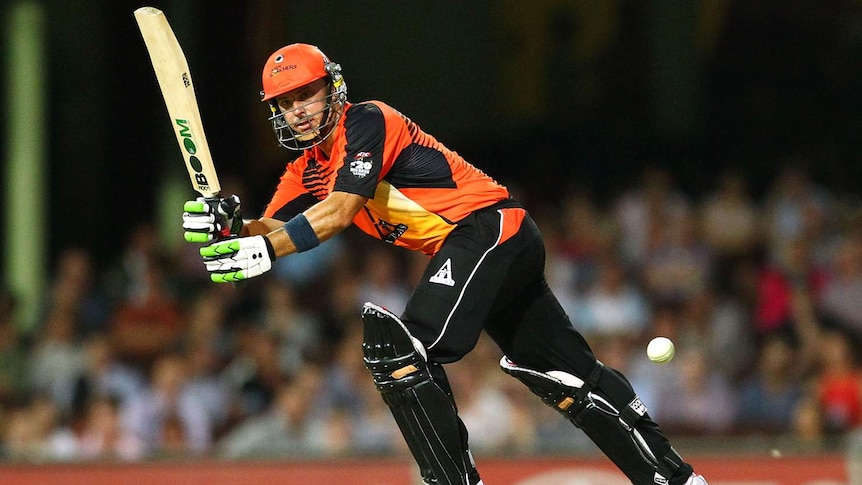 Herschelle Gibbs scores for the Perth Scorchers at the SCG.