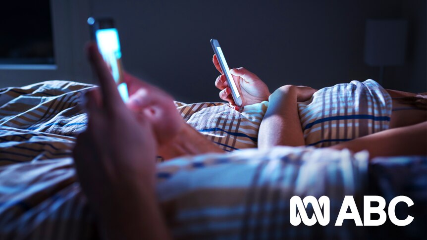 862px x 485px - Is your phone ruining your sex life? - ABC Everyday