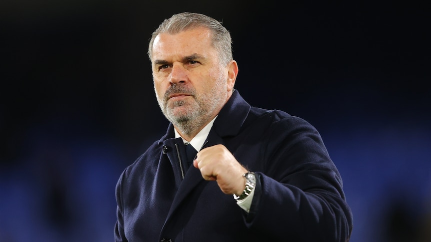 Ange Postecoglou insiste sur le fait que son Tottentham peut remporter le titre de Premier League alors qu’il se prépare pour le choc de Manchester United