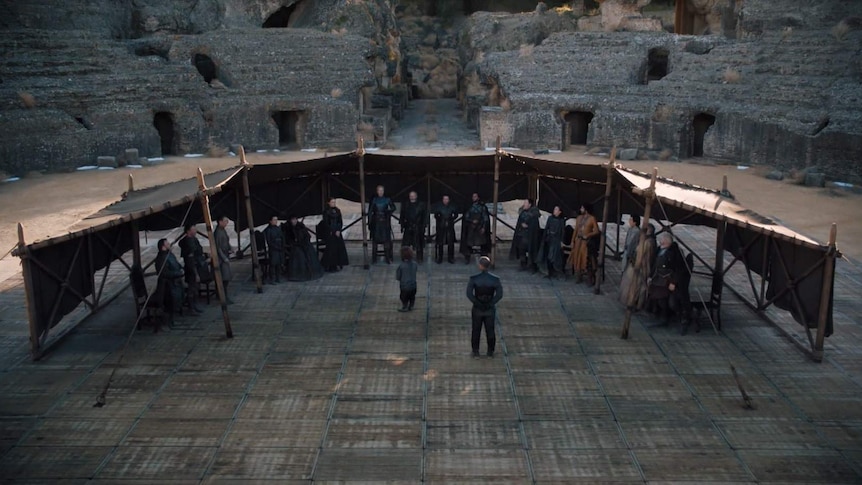 Lords of the kingdom meet at the dragonpit.