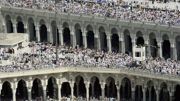 Hundreds of thousands gather for the Friday noon prayer at Mecca's Grand Mosque on November 20, 2009