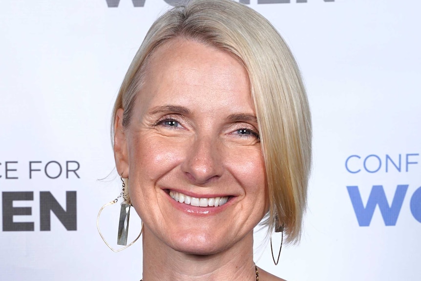 Author Elizabeth Gilbert poses for a photo at an event.
