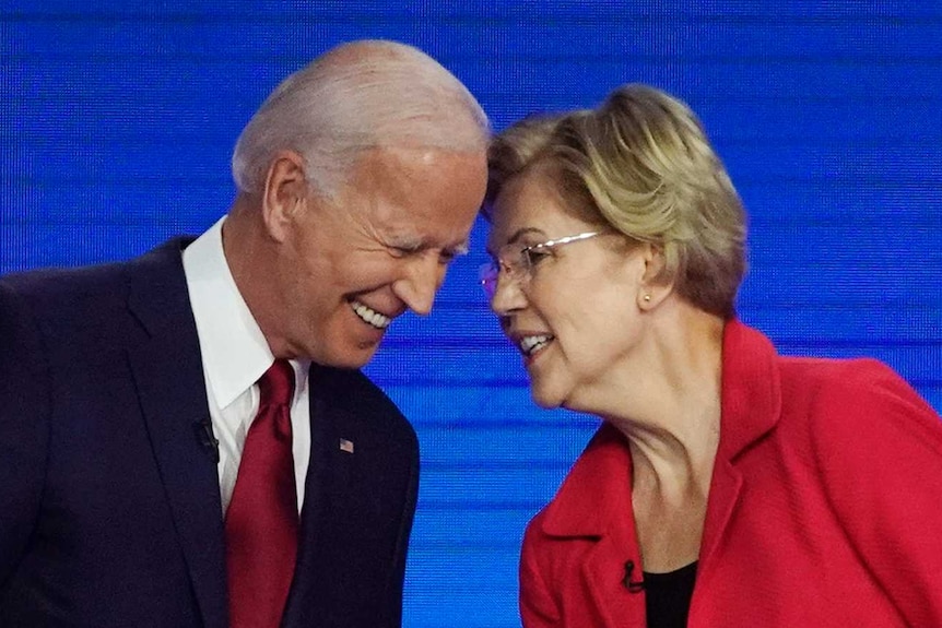 Democratic presidential candidates former Vice President Joe Biden, left and Sen. Elizabeth Warren