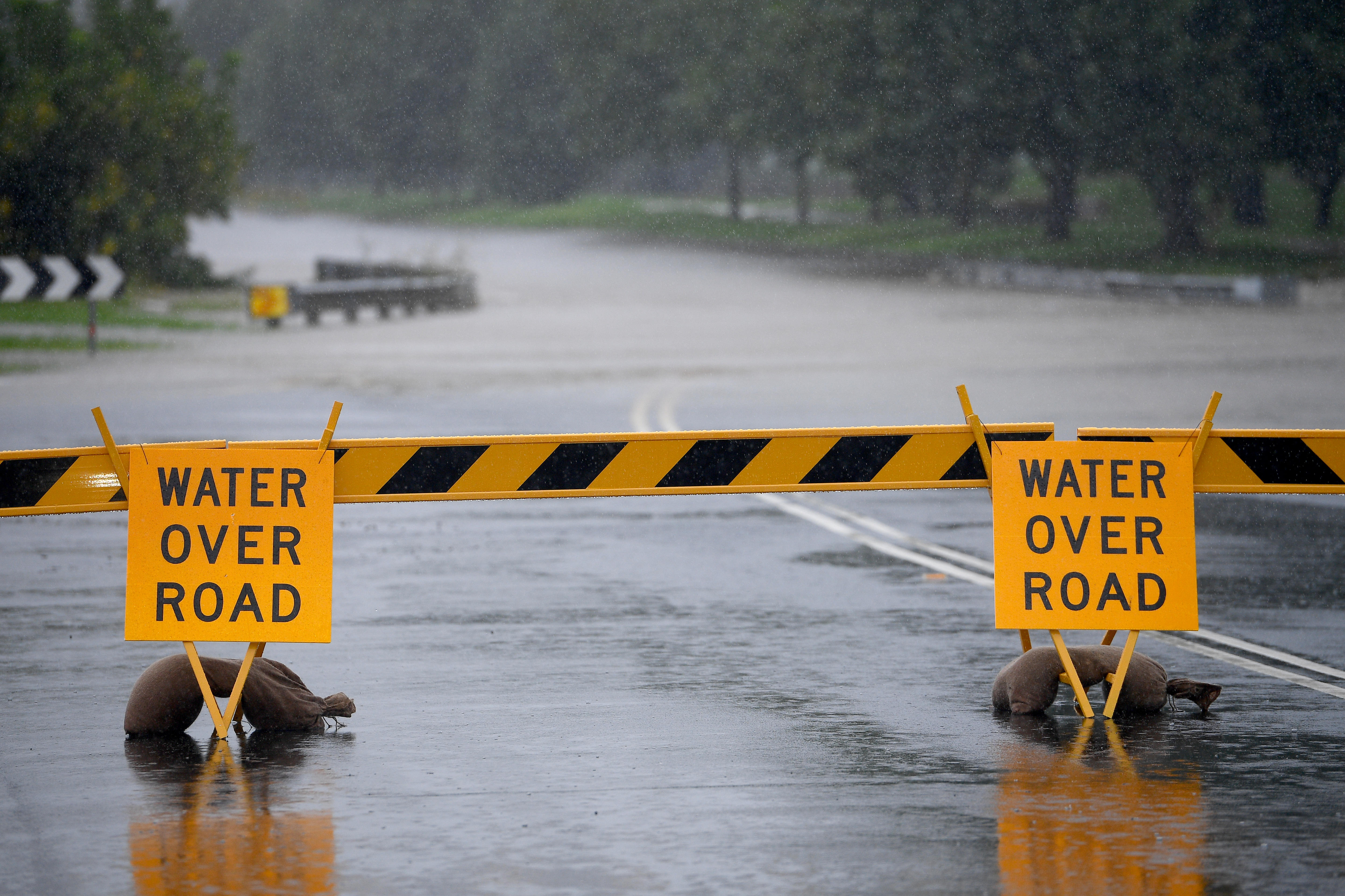 Thousands of Sydney residents ordered to evacuate with more torrential rain on the way 