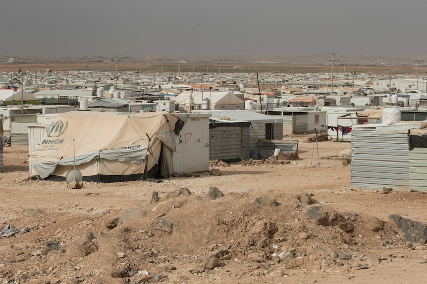 A view over the temporary buildings constituting Zaatari refugee camp.