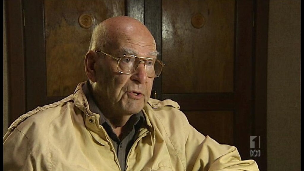 Call for VCs to be awarded to World War 2 Navy heroes - ABC News