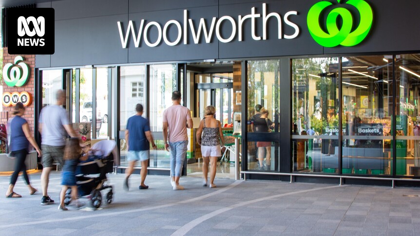Woolworths admet avoir sous-payé son personnel de 1,24 million de dollars et pourrait être condamné à une lourde amende