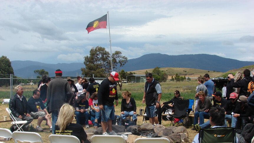 Aborigines are meeting at a heritage site on the Brighton road project.