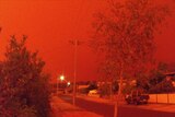 A sea of orange as Bunyip fires menace Yallourn North