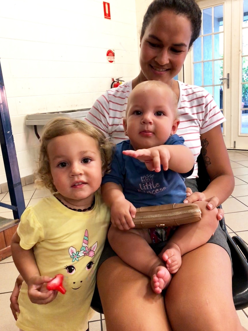 Tara Vearnbombe and her children, Quinnie and Ilan (baby) Tibits-Vearncombe.