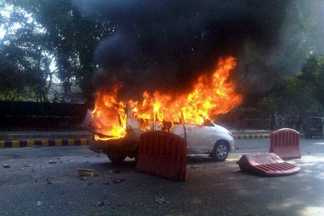Israeli embassy car bombed in New Delhi