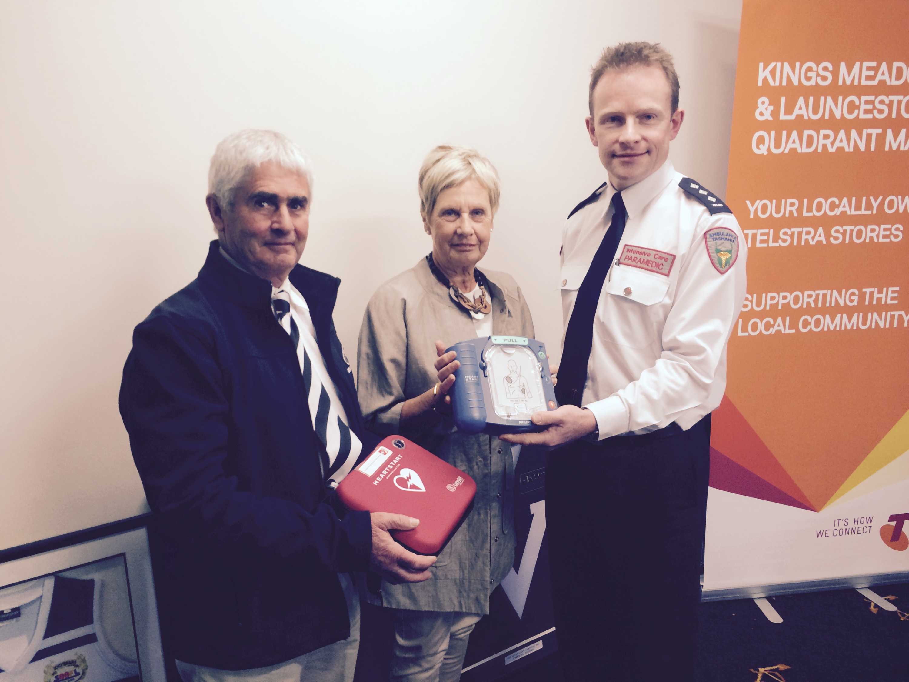 Northern Tasmanian football league installs defibrillators in every