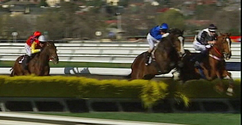 Vic jumps racing to continue - ABC News