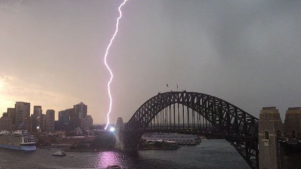 Lightning strikes near Sydney Harbour Bridge
