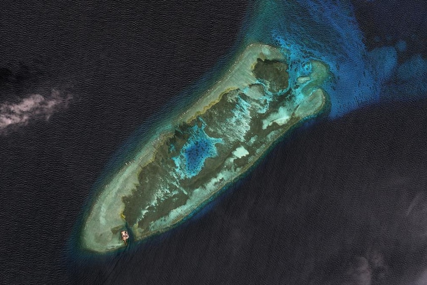 Fiery Cross Reef, Jan 22, 2006