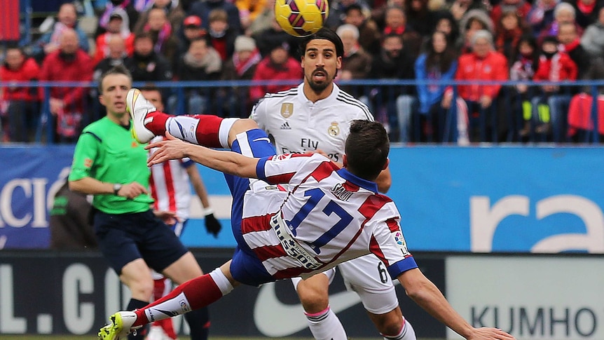 Niguez hits spectular overhead kick against Real Madrid