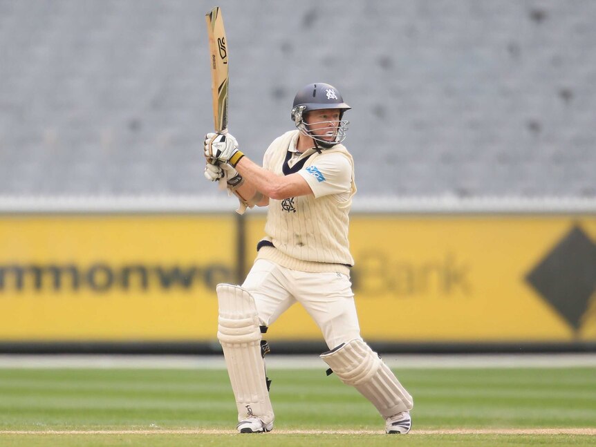 Chris Rogers bats against NSW at the MCG