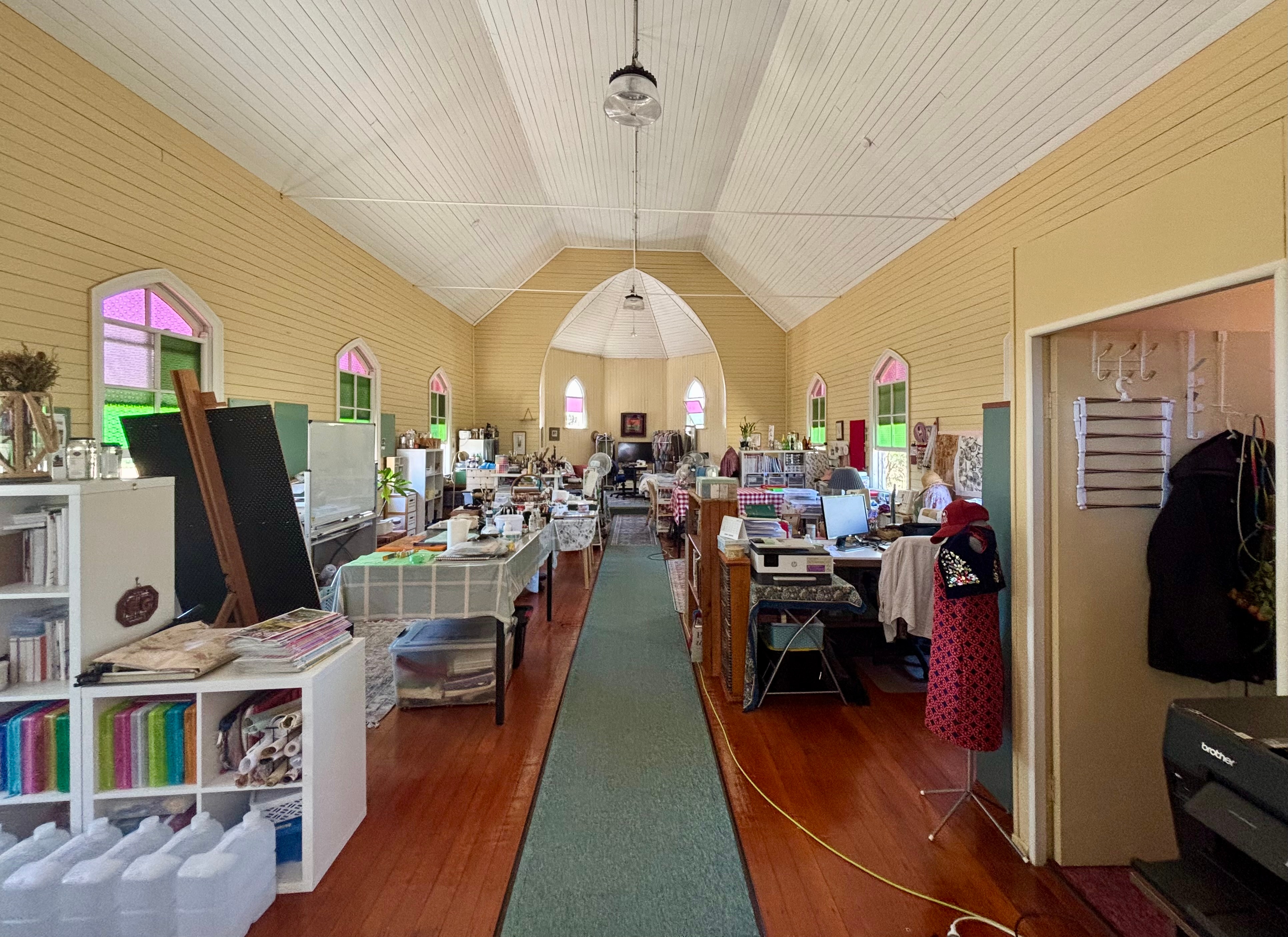 Новая жизнь здания как художественной студии примерно в 2026 году.