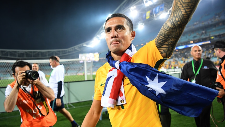Socceroos' Tim Cahill thanks fans after qualifying for 2018 World Cup