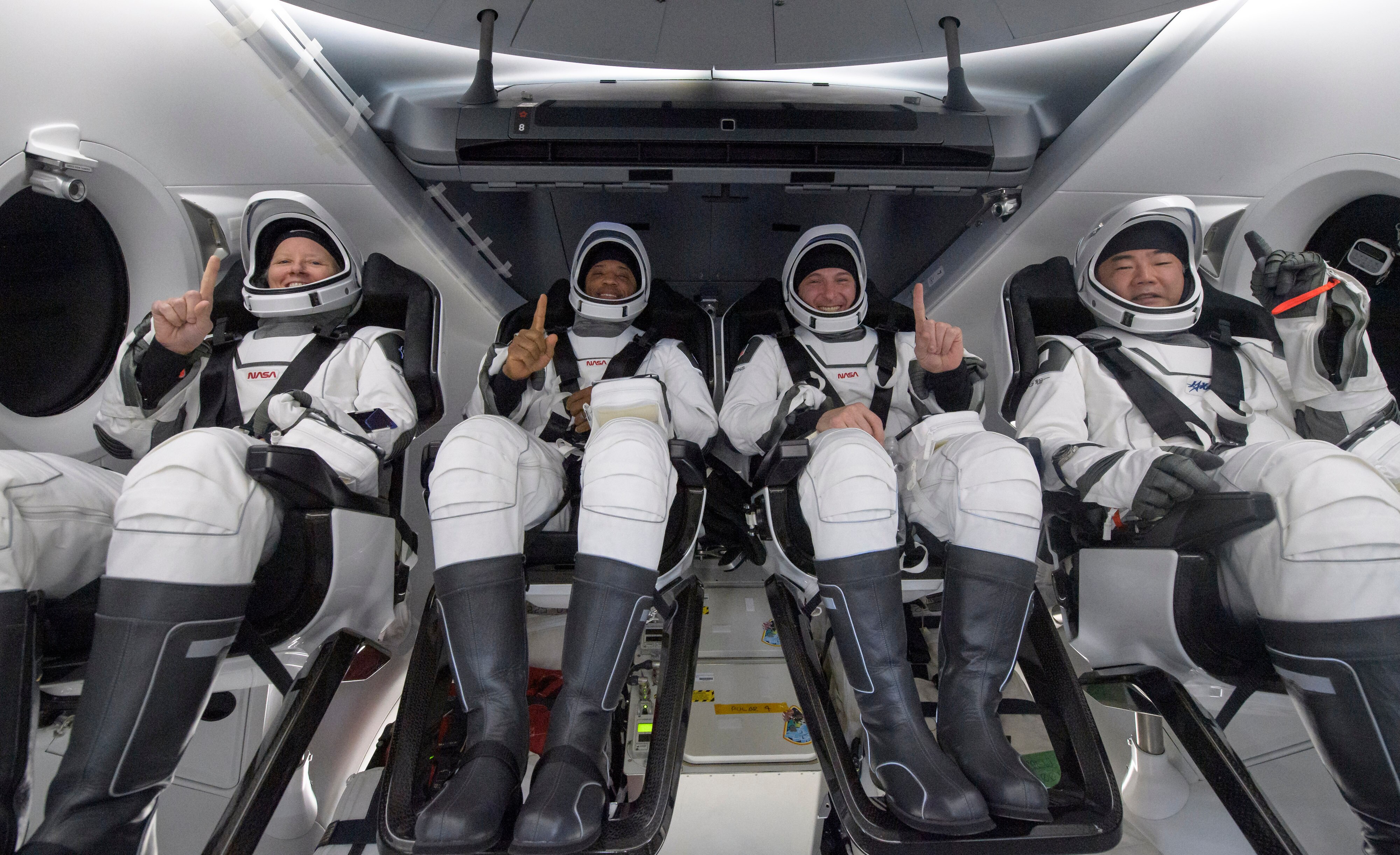 SpaceX Completes Night Splashdown To Return Four Astronauts From ...