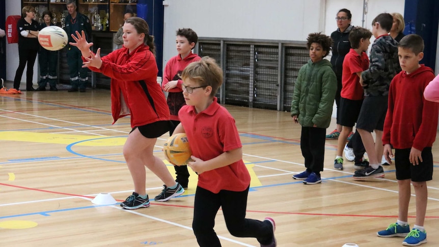 Sports clinic being held in Perth for deaf and hard of hearing children to encourage them into team sports.