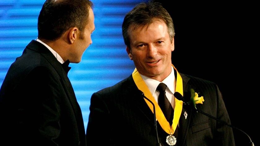 Steve Waugh says he would not coach Australia, but is interested in a mentoring role.