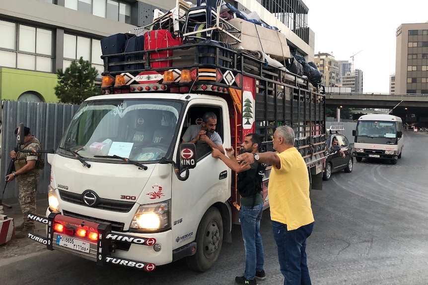 Syrian refugees are returning to their homeland with all their possessions.