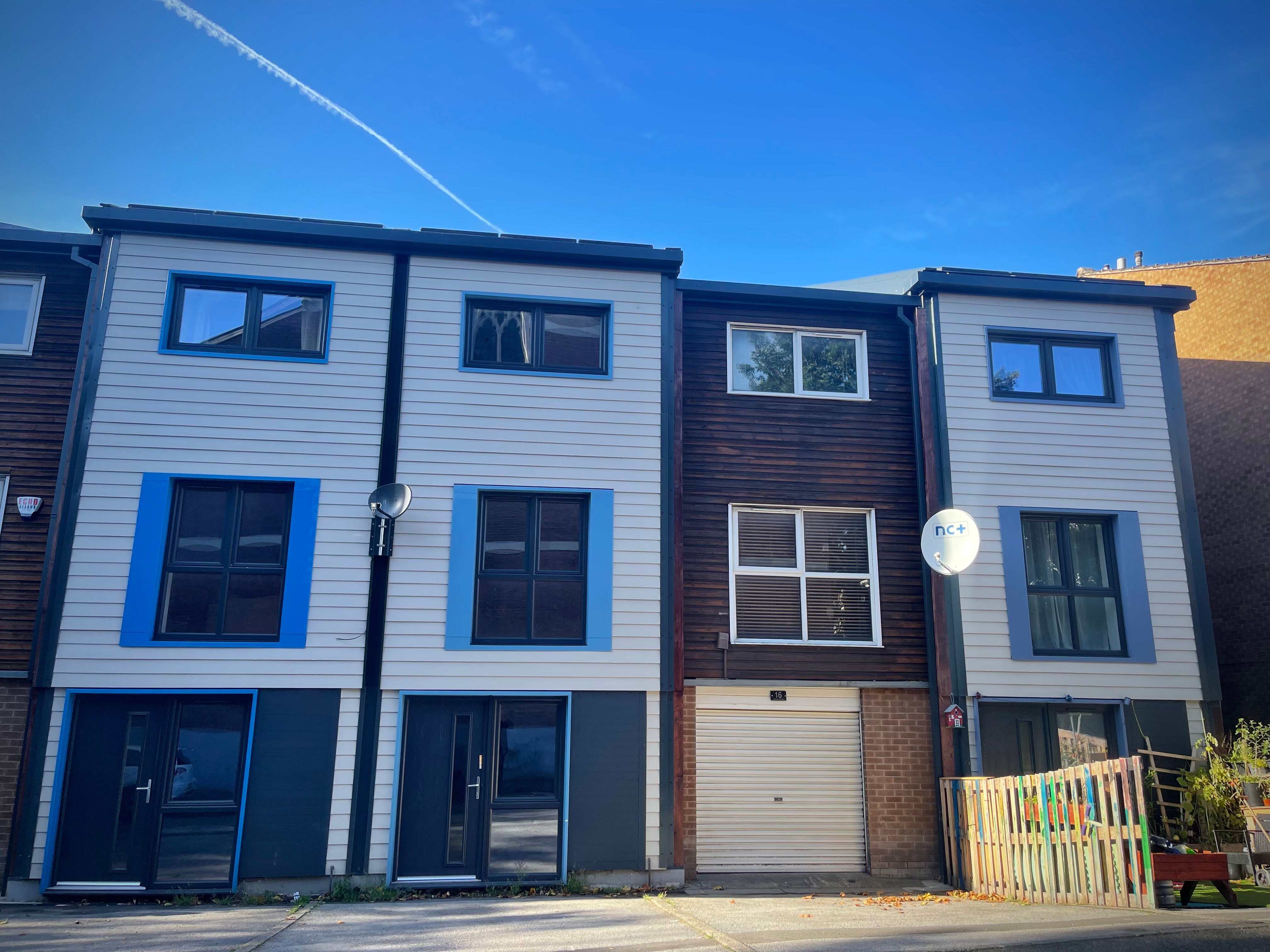 Four small terrace houses in the UK city of Nottingham.