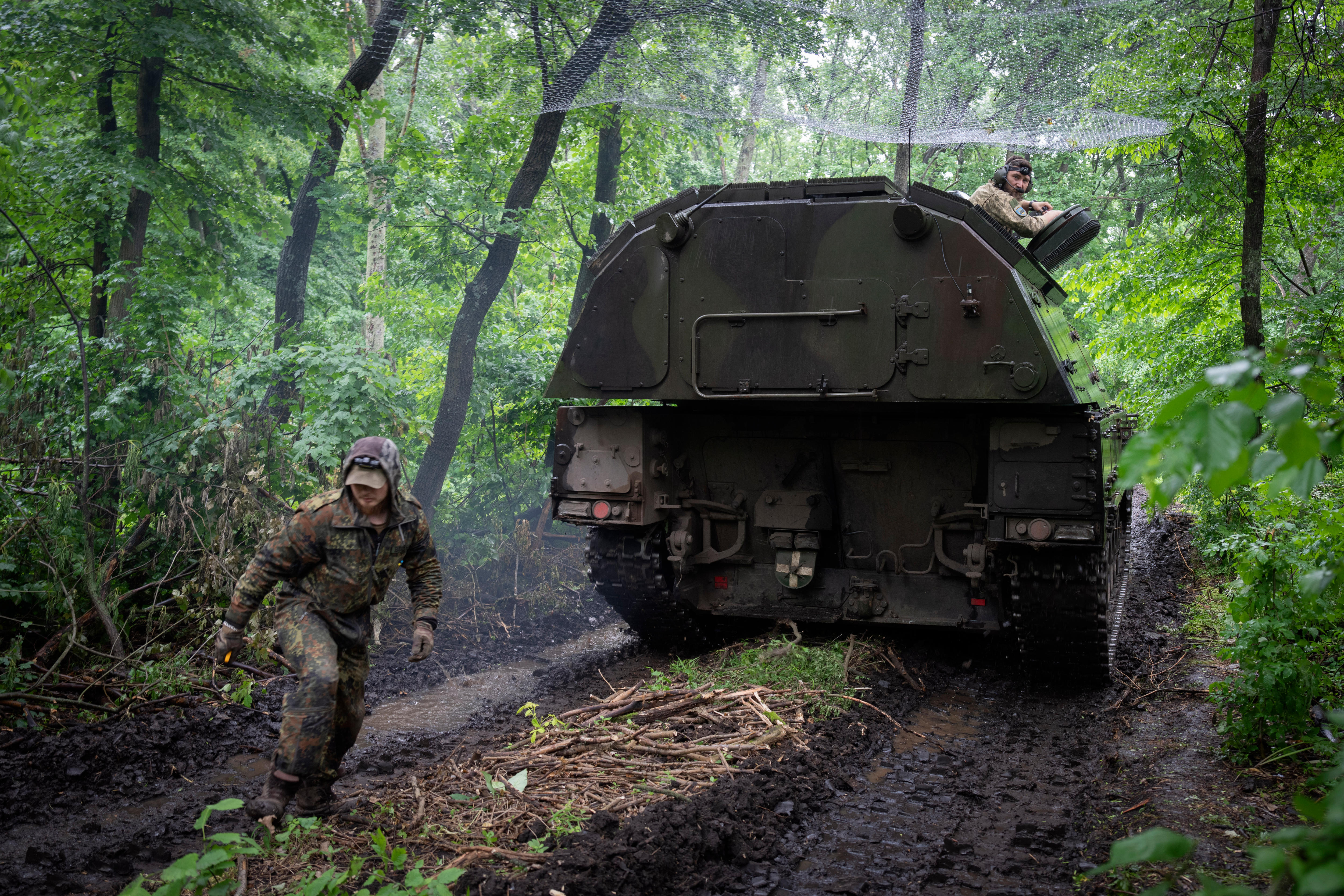 A Ukrainian army, German self-propelled Panzerhaubitze 2000, artillery drives to its position.