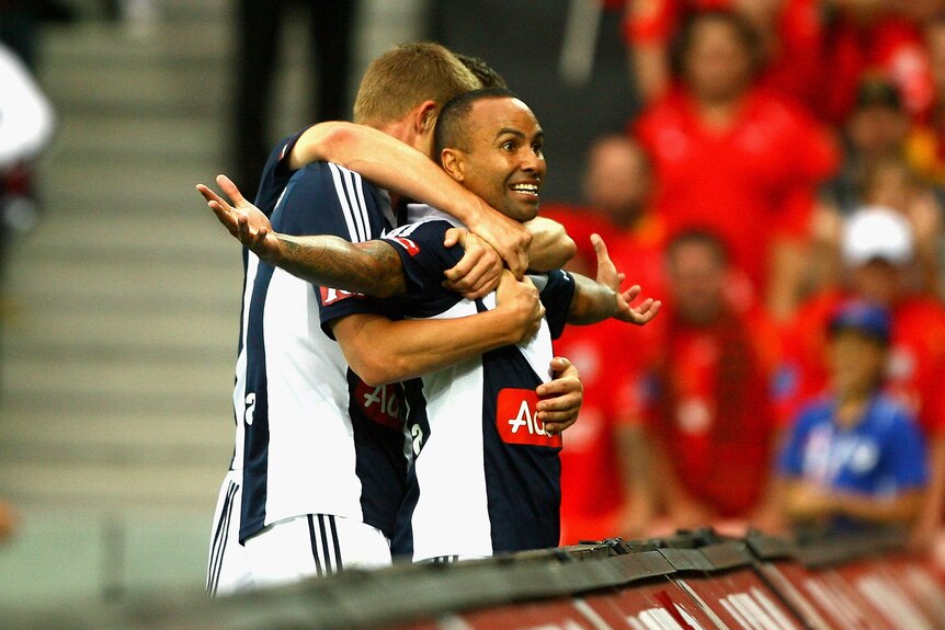 Archie Thompson pounced after brilliant work from Kewell on the flank to put Melbourne ahead.