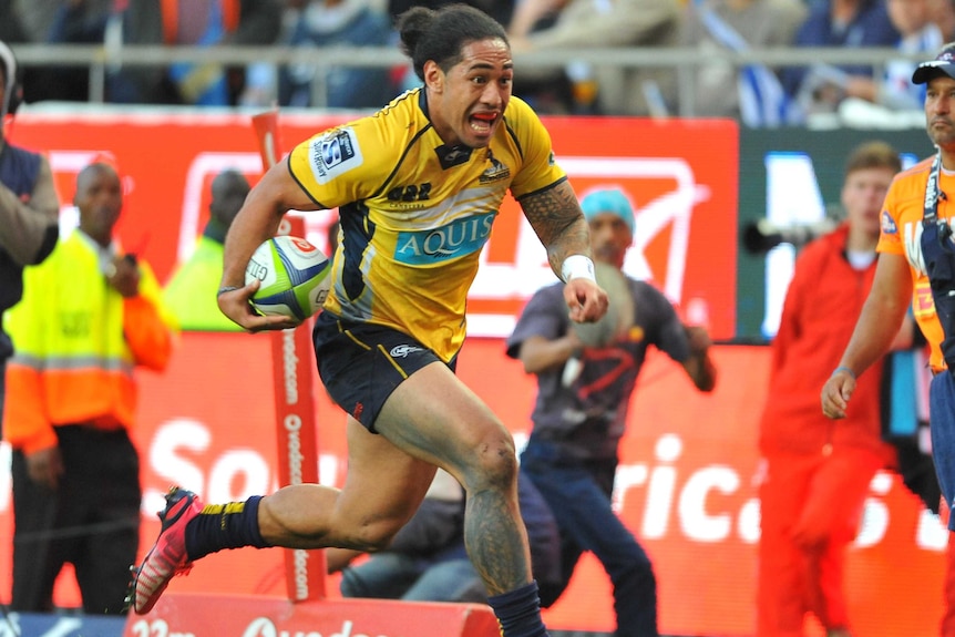 The Brumbies' Joe Tomane scores his third try in the Super Rugby qualifier against the Stormers.