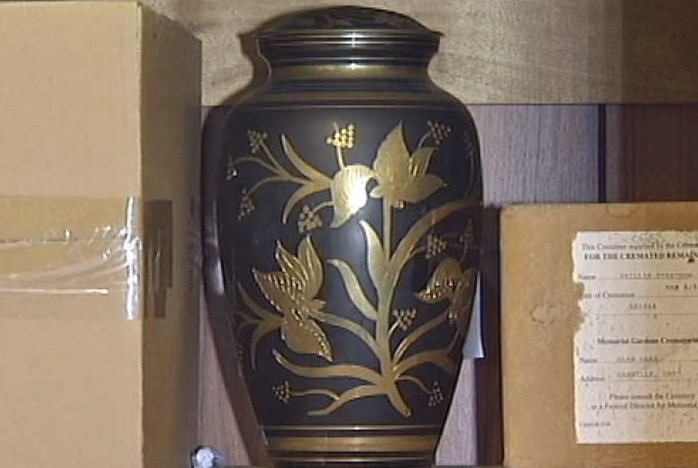 An urn