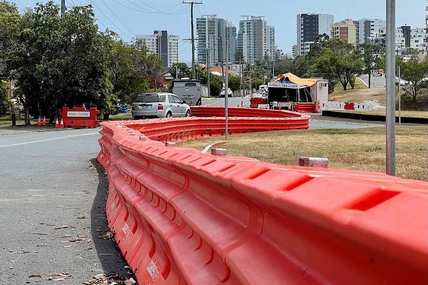 So-called 'wheeler wall' for traffic on Dixon Street at Coolangatta on the Gold Coast.