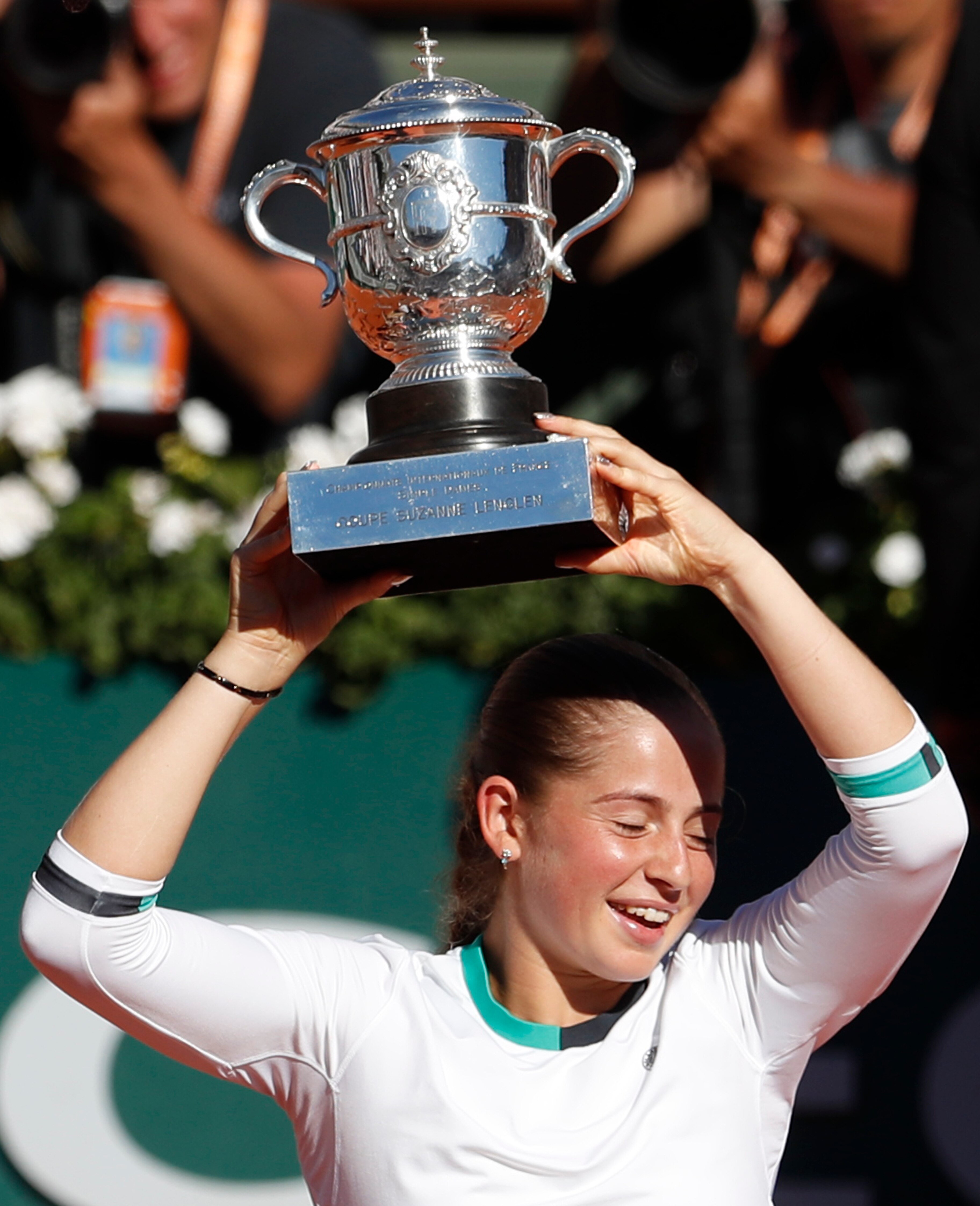 French Open Jelena Ostapenko stuns Simona Halep to claim historic
