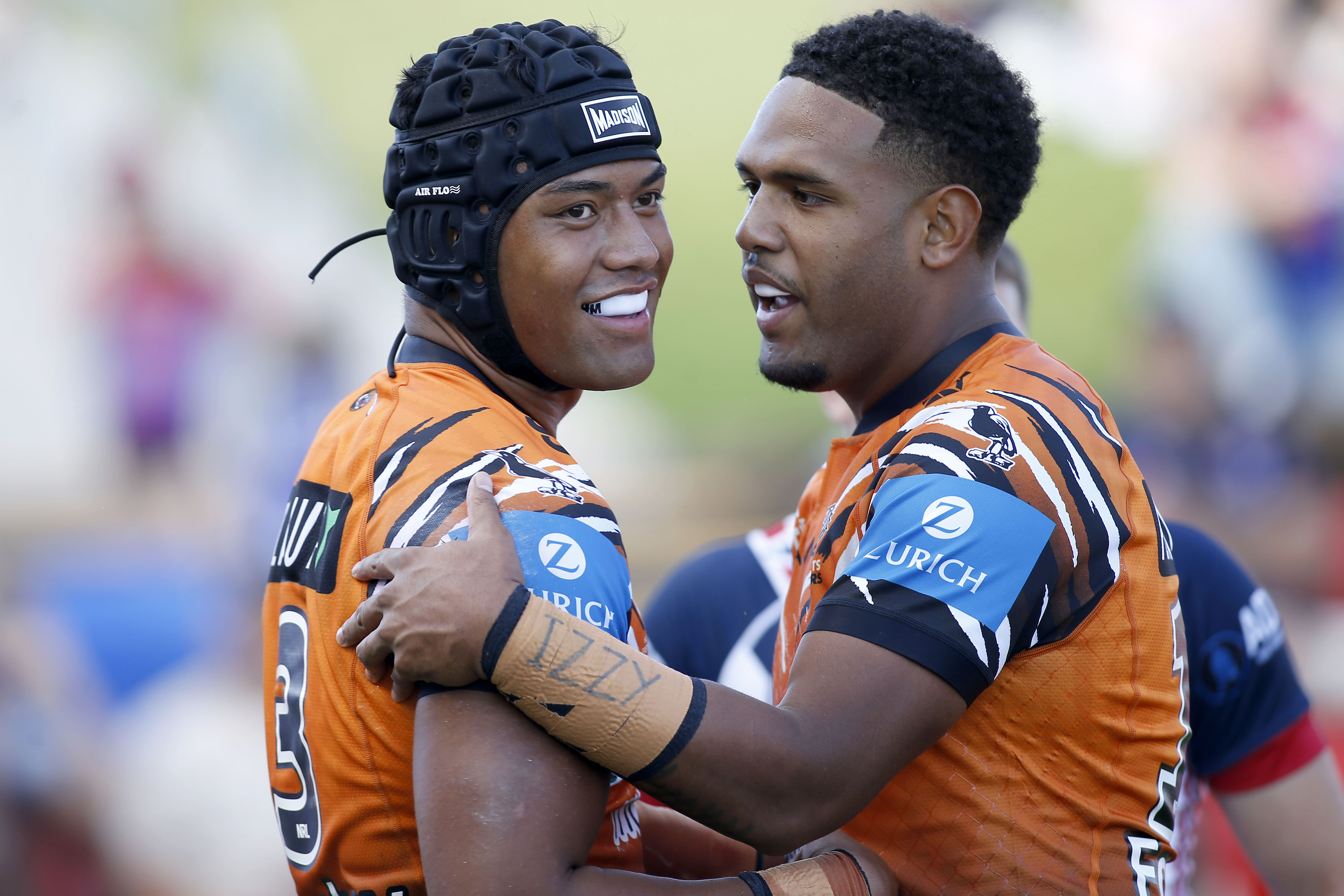 Wests Tigers desperate to keep Jonah Lomu-like teen star