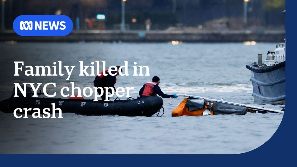 Helicopter carrying tourists crashes in New York's Hudson River - ABC News