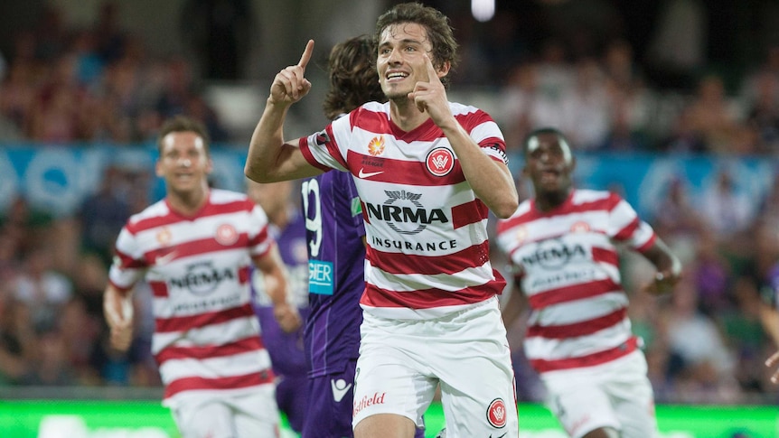 Poljak puts Wanderers into the lead against Glory