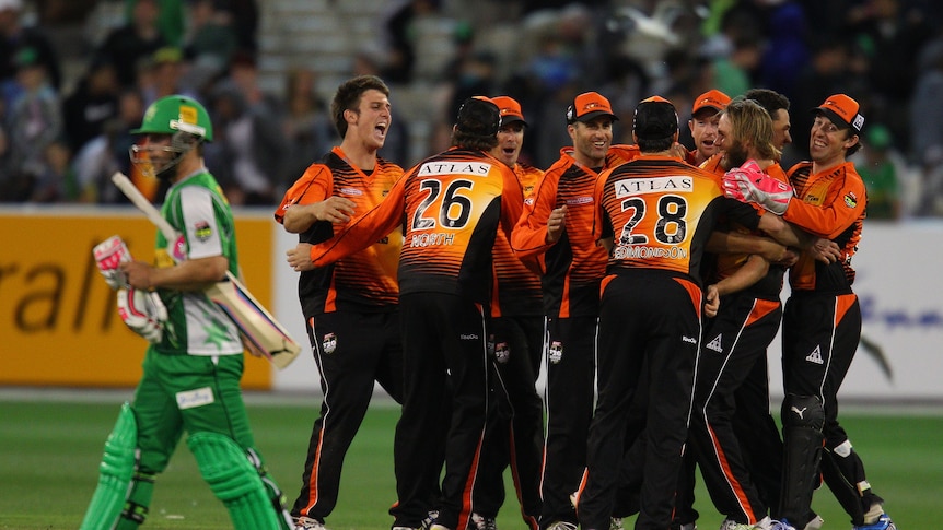 Perth Scorchers celebrate after winning the T20 Big Bash League match against Melbourne Stars. (Scott Barbour/Getty Images)