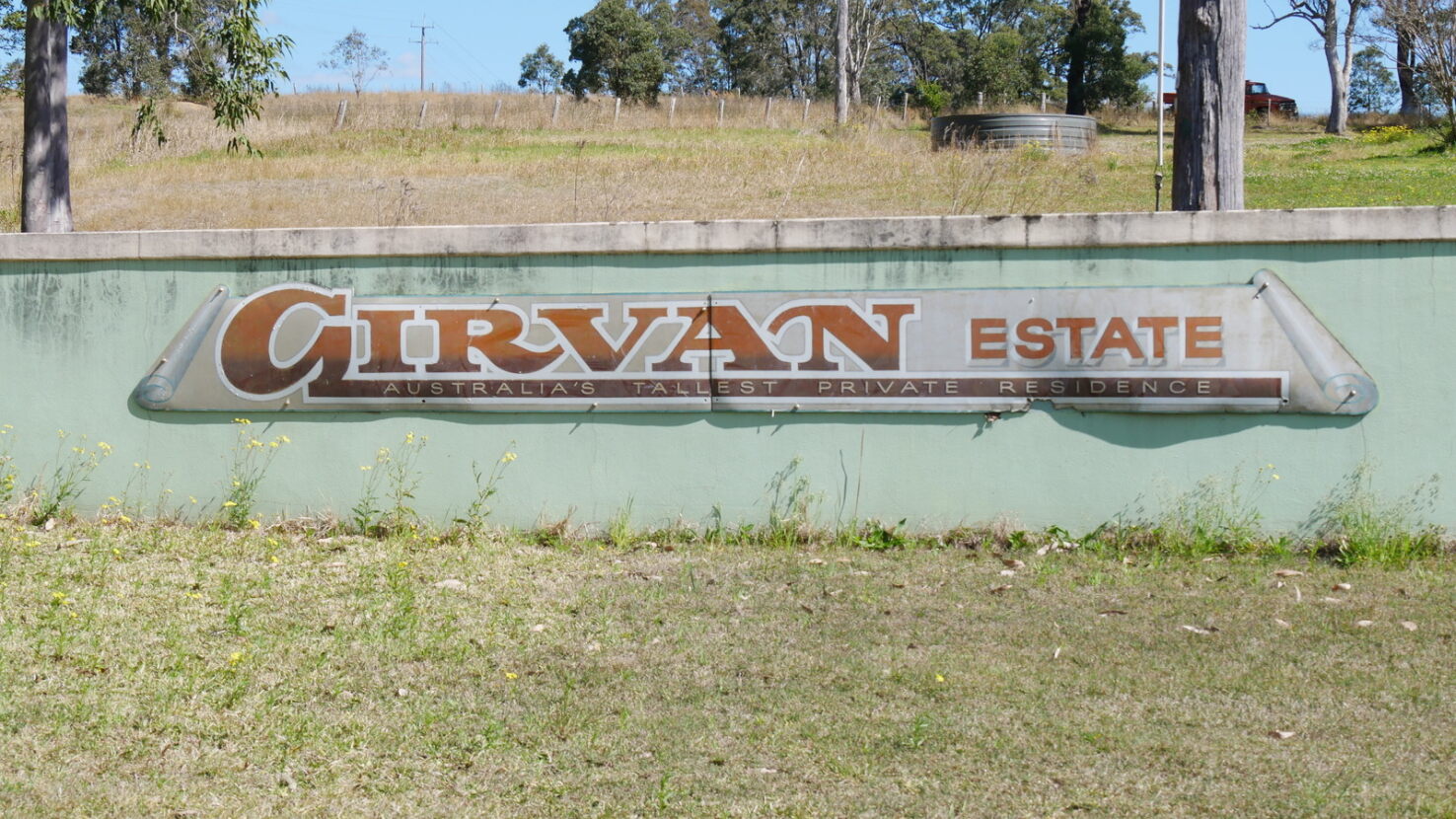 One man's love for Gold Coast highrise design results in unique rural