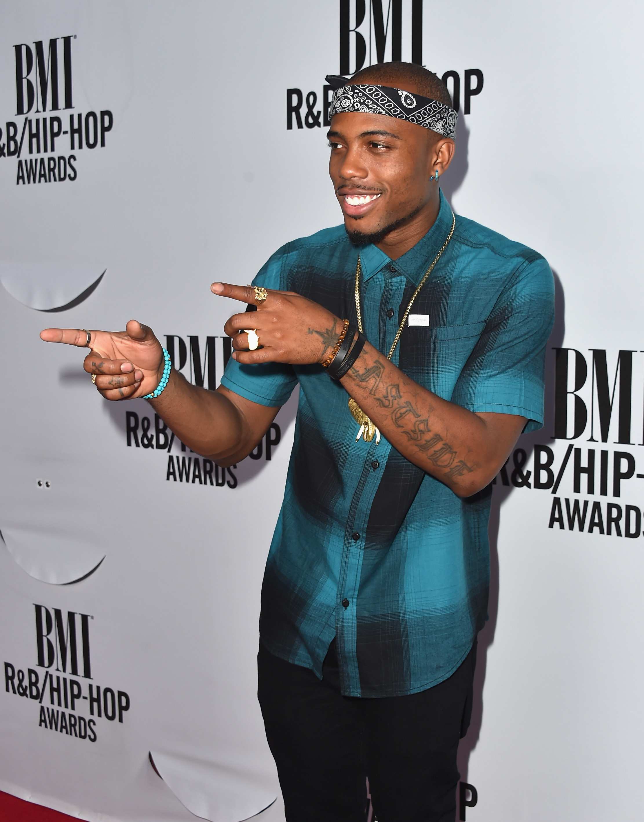 B O B Neil Degrasse Tyson Slaps Down Rapper In Twitter Spat Over Flat Earth Theory Abc News