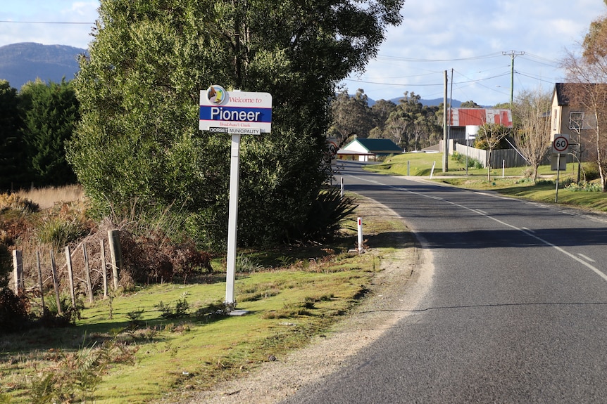 The road into the tiny Tasmanian town of Pioneer