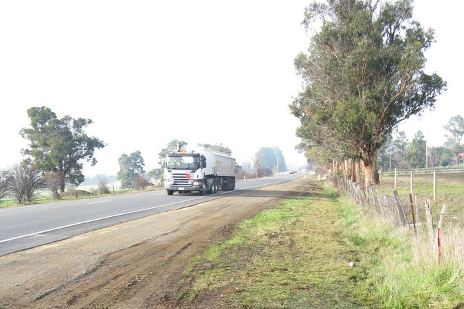 Truck on Midland Highway, Mangalore, Tasmania, scene of triple fatality