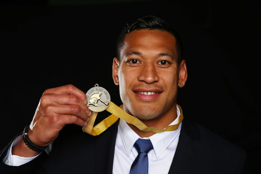 Israel Folau with the John Eales Medal