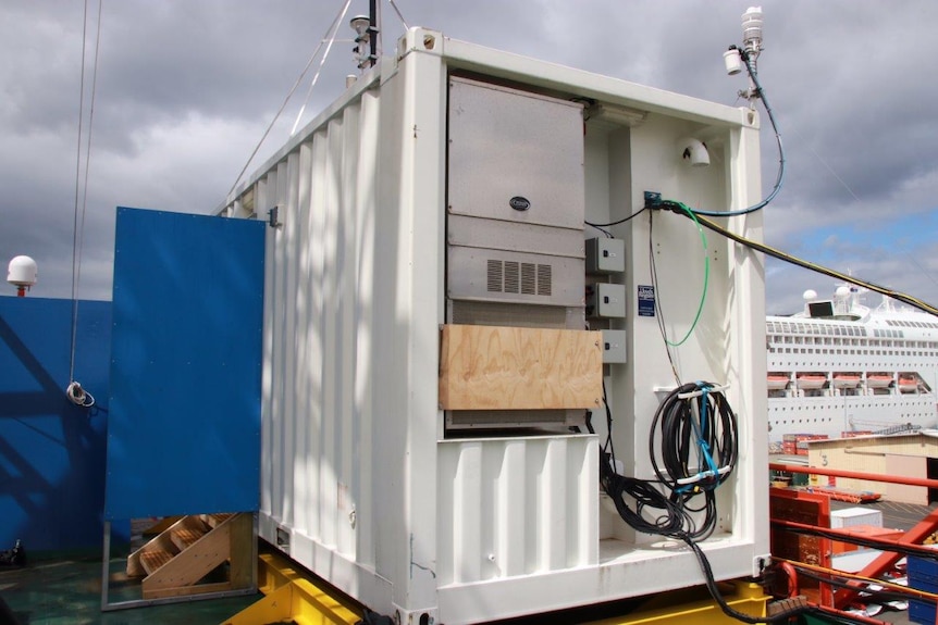 AIRBOX equipment onboard Aurora Australis