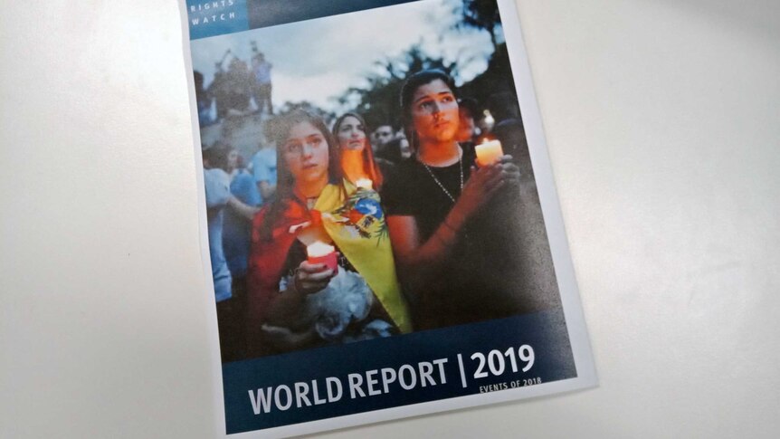 Sebuah buklet dengan judul World Report 2019