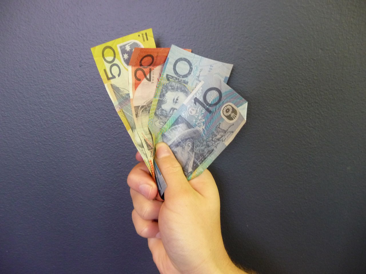 Government backs electricity price hikes - ABC News