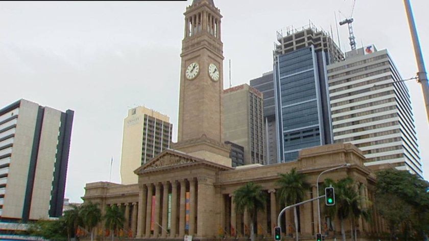 A new three-volume report says without immediate action Brisbane's City Hall faces permanent closure.