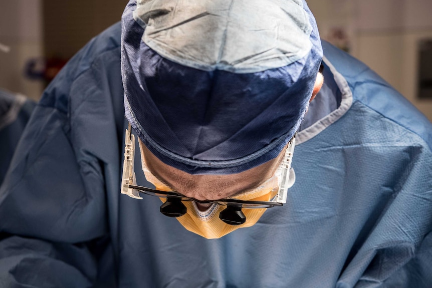 A generic shot of a surgeon.