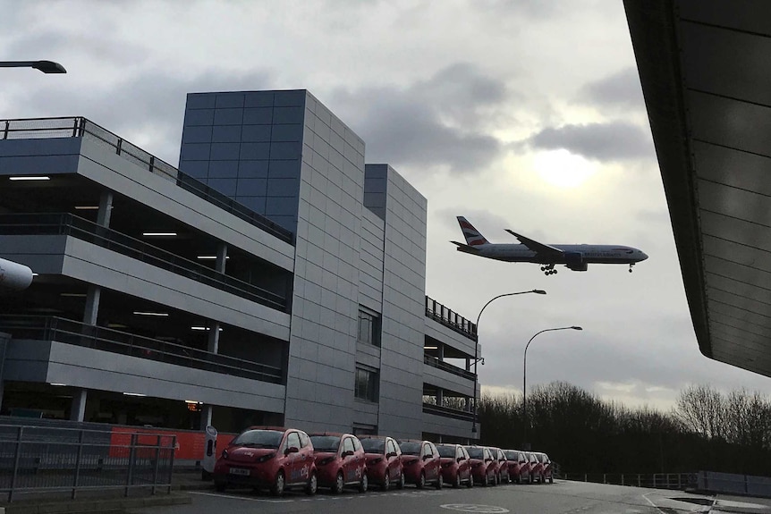 Plane flies in to reopened Gatwick Airport